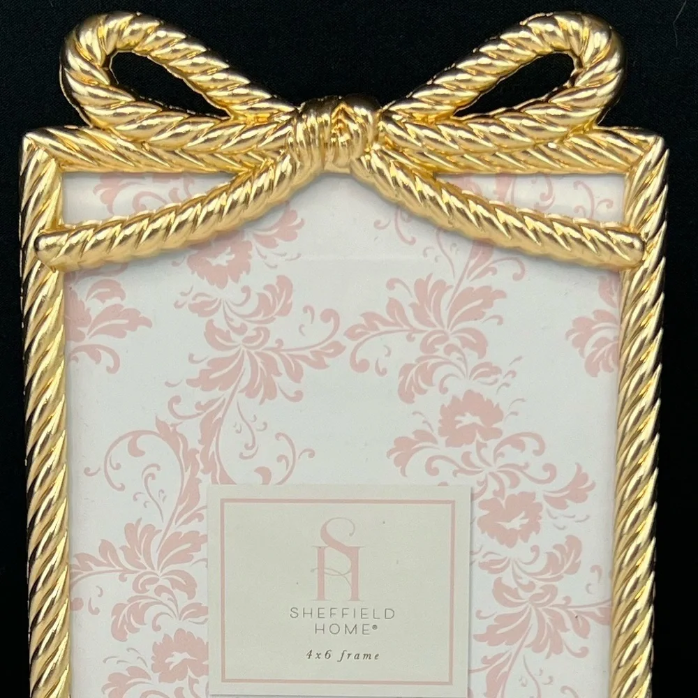 SheffieldHome - ‘Golden Bow’ metal picture frame. 4” x 6”. NWT.